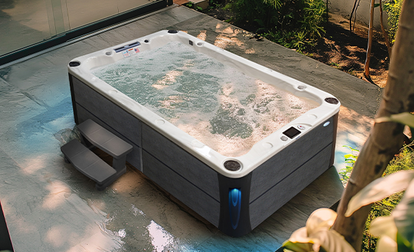 Deck Series Farmington Hills hot tubs for sale